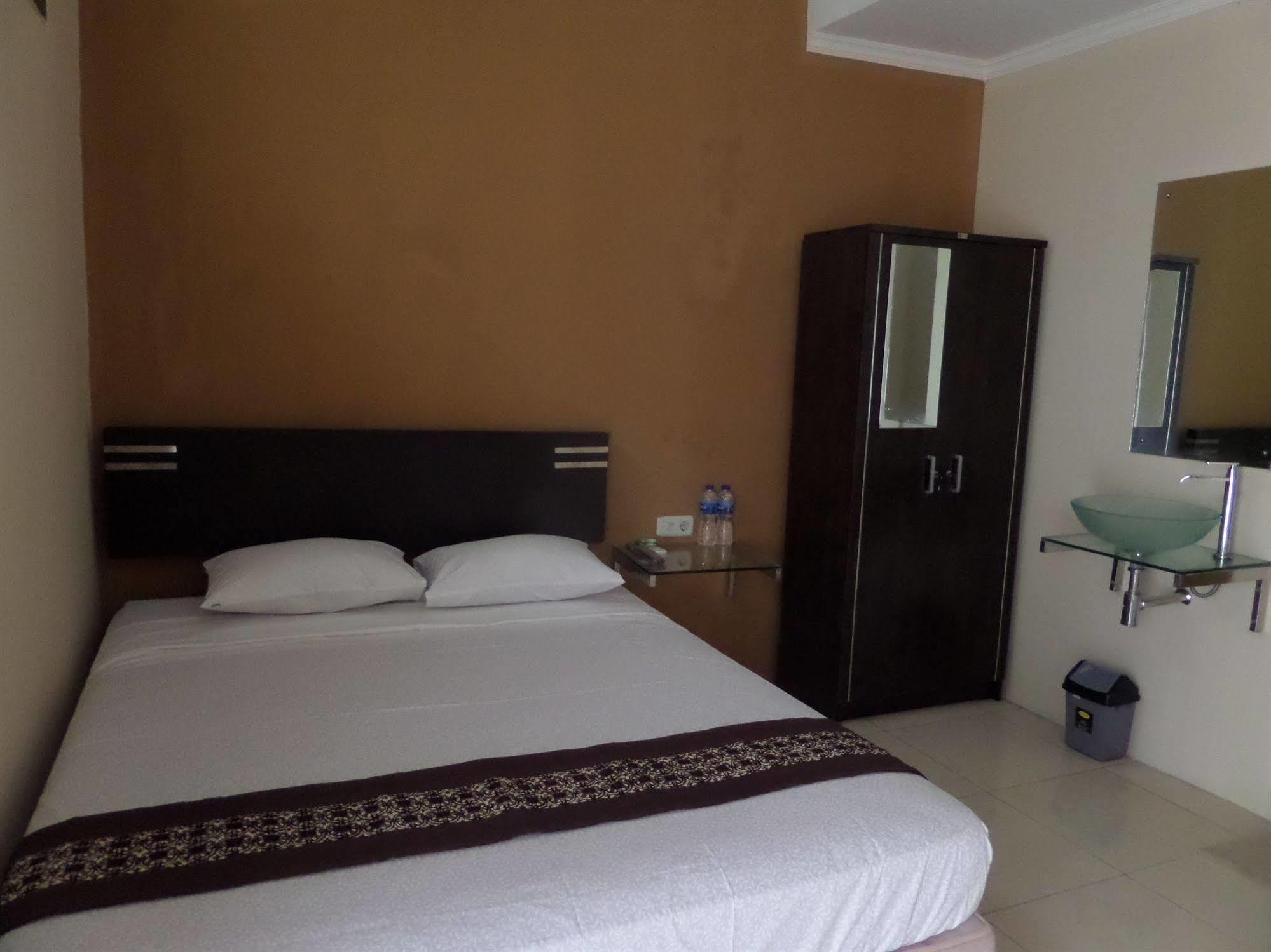 Hotel Oyo 201 Emdi House Timoho Yogyakarta Exterior foto