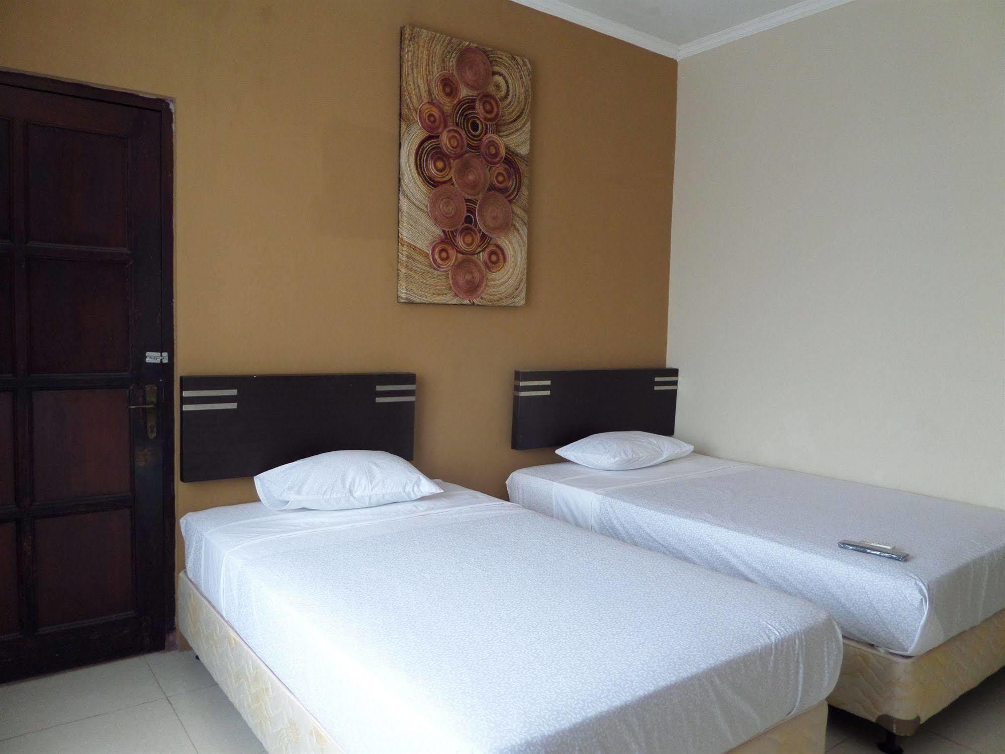 Hotel Oyo 201 Emdi House Timoho Yogyakarta Exterior foto